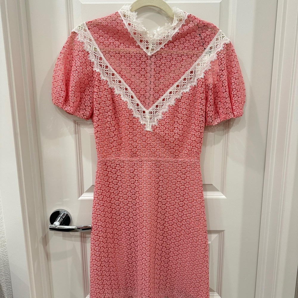 [NEW WITH TAG] Elegant Pink Lace Dress